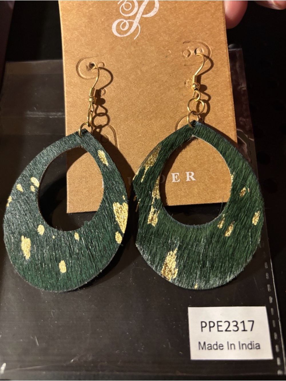 New Plunder Green & Gold Teardrop thread Texture Earrings